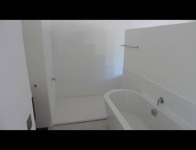 2 bed property to rent in WOODSTOCK